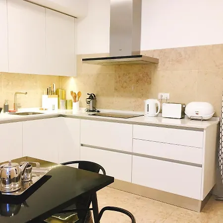 Baixa Chiado Aurea Lägenhet *